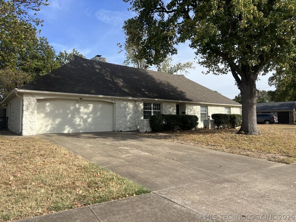 1751 E 59th Place, Tulsa, OK 74105