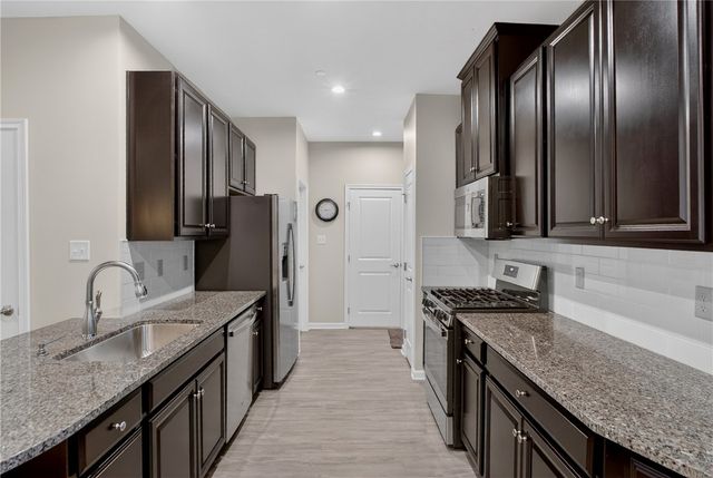 153 Dana Dr, Ohio Twp, PA 15143