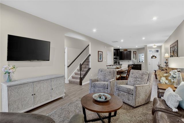 153 Dana Dr, Ohio Twp, PA 15143