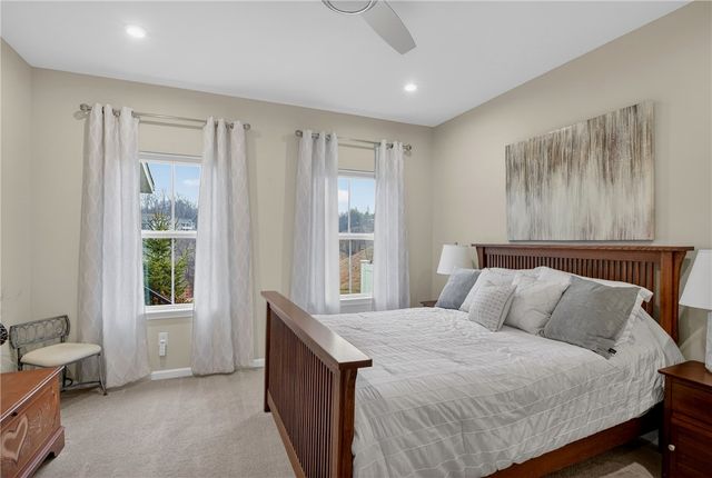 153 Dana Dr, Ohio Twp, PA 15143