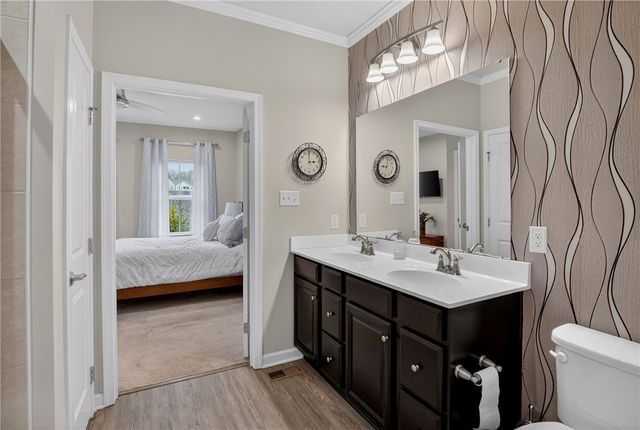 153 Dana Dr, Ohio Twp, PA 15143