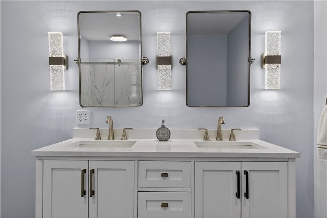 153 Dana Dr, Ohio Twp, PA 15143