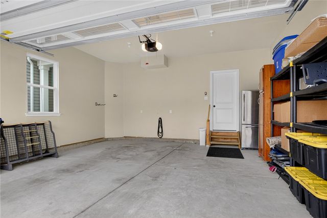 153 Dana Dr, Ohio Twp, PA 15143