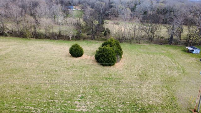 5160 Hillcrest Ln, Culleoka, TN 38451