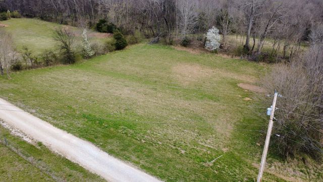 5160 Hillcrest Ln, Culleoka, TN 38451