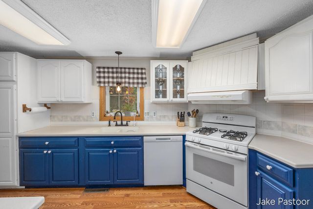 9951 10 Mile Road Ne, Oakfield Twp, MI 49341