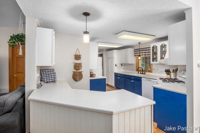 9951 10 Mile Road Ne, Oakfield Twp, MI 49341