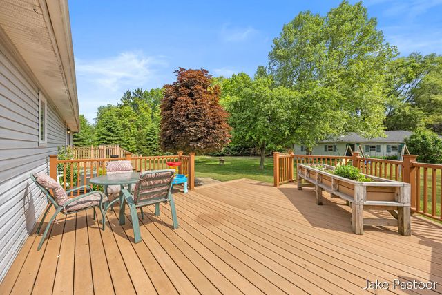 9951 10 Mile Road Ne, Oakfield Twp, MI 49341