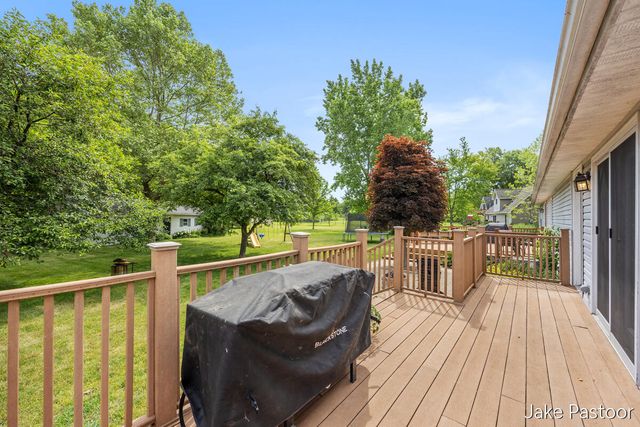 9951 10 Mile Road Ne, Oakfield Twp, MI 49341
