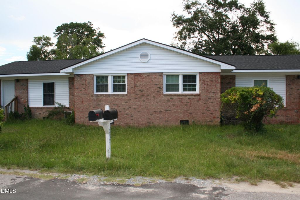 200 202 Prevatte Street, Lumberton, NC 28360