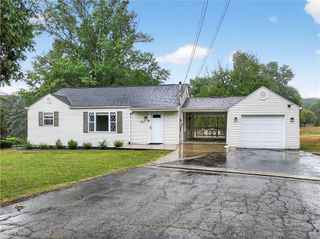 951 Shenango Rd, Chippewa Twp, PA 15010