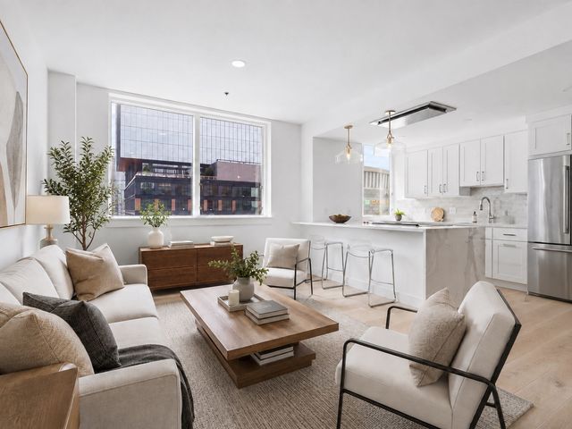 234 Causeway St 720, Boston, MA 02114