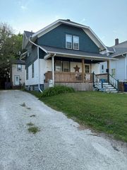 6910 16th AVENUE #6910 1/2, Kenosha, WI 53143