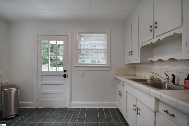 14 Tabor Street, Greenville, SC 29609