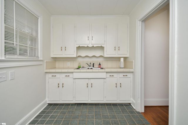 14 Tabor Street, Greenville, SC 29609