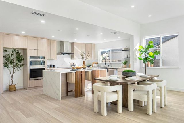 556 N Clover Avenue, San Jose, CA 95128