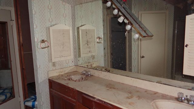 8322 Sandy Glen Lane, Houston, TX 77071