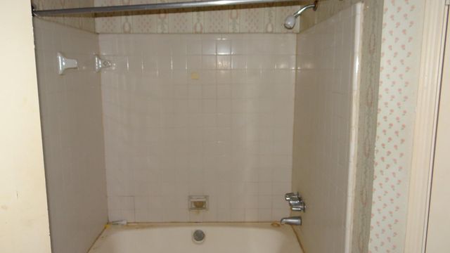 8322 Sandy Glen Lane, Houston, TX 77071