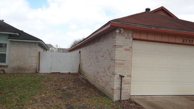 8322 Sandy Glen Lane, Houston, TX 77071