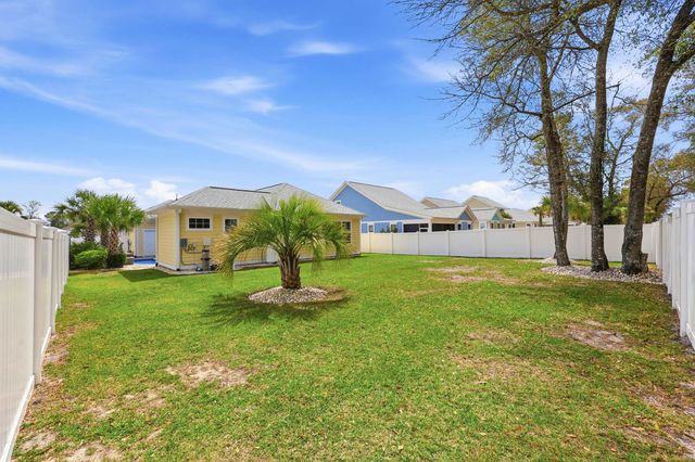 1574 Harbour Place Dr., Calabash, NC 28467