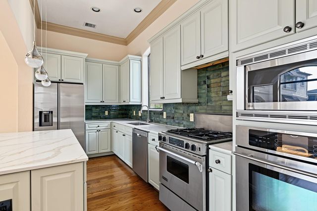 2124 Harold Street A, Houston, TX 77098
