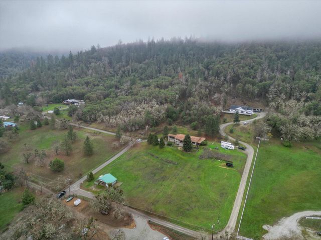 4644 Glen Echo Way, Central Point, OR 97502