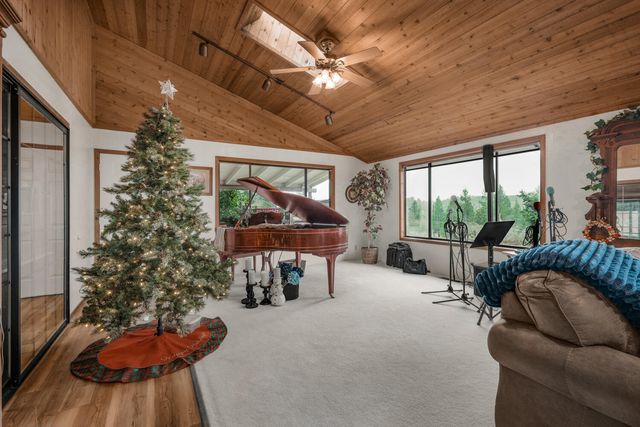 4644 Glen Echo Way, Central Point, OR 97502