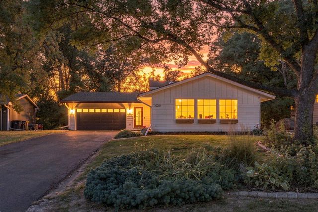 10280 Amsden Way, Eden Prairie, MN 55347