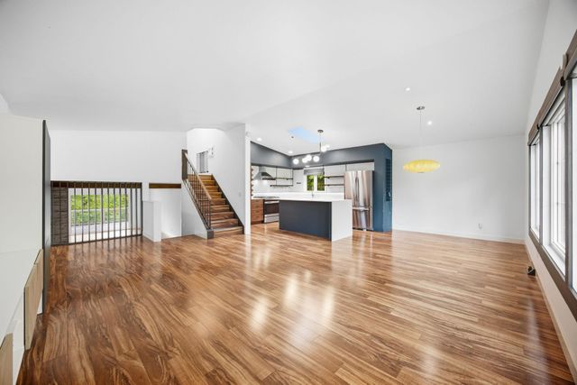10280 Amsden Way, Eden Prairie, MN 55347