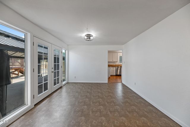 95 Champlin Lane, Gold Hill, OR 97525