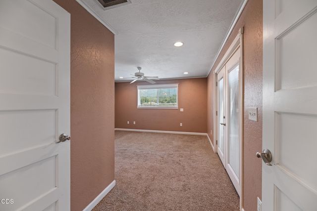 95 Champlin Lane, Gold Hill, OR 97525