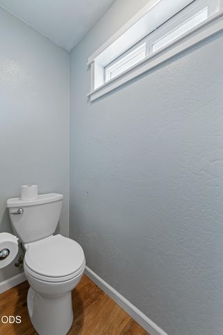 95 Champlin Lane, Gold Hill, OR 97525
