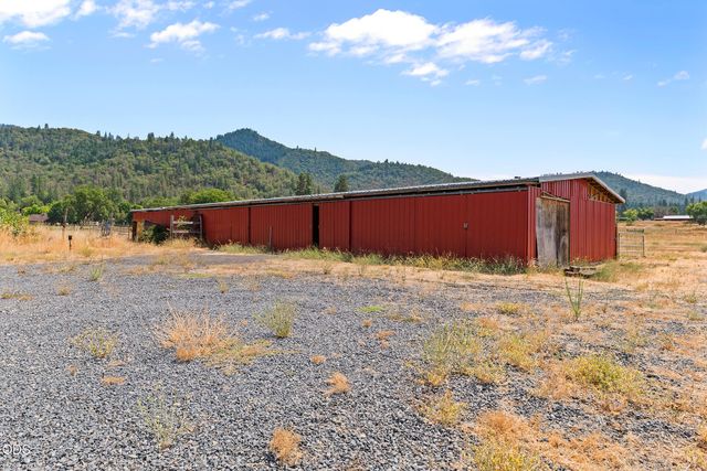 95 Champlin Lane, Gold Hill, OR 97525