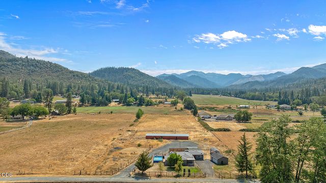 95 Champlin Lane, Gold Hill, OR 97525