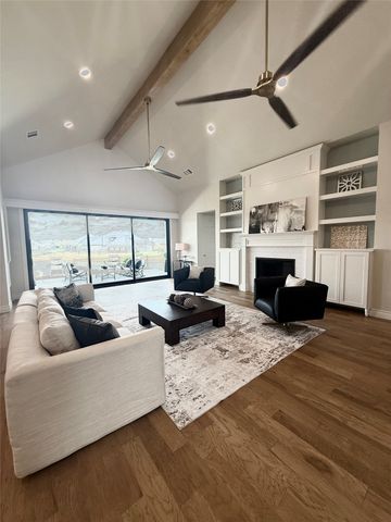 6651 Pinehurst Drive, Granbury, TX 76049