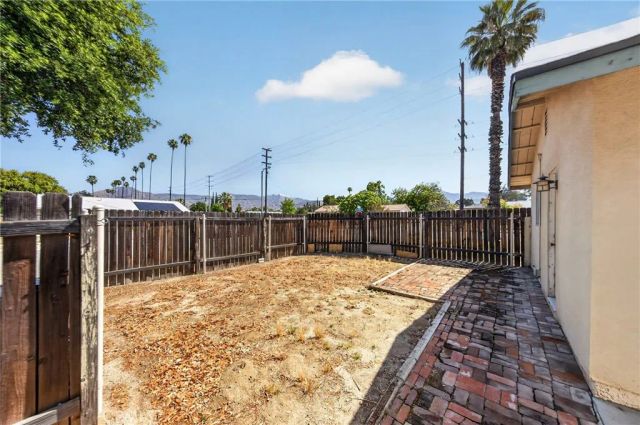 1631 Church, Redlands, CA 92374
