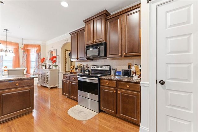 2104 Murry Trail, Morrow, GA 30260