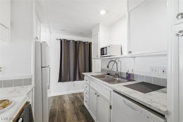 221 West Comstock Circle, Pahrump, NV 89048