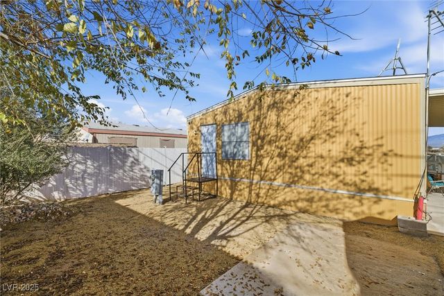 221 West Comstock Circle, Pahrump, NV 89048