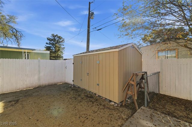 221 West Comstock Circle, Pahrump, NV 89048