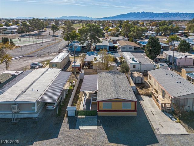 221 West Comstock Circle, Pahrump, NV 89048