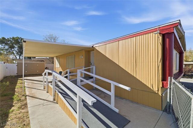 221 West Comstock Circle, Pahrump, NV 89048