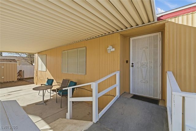 221 West Comstock Circle, Pahrump, NV 89048