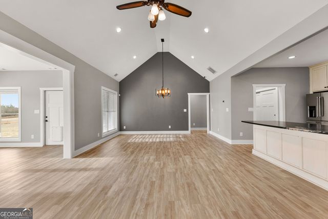 10 Last Street, Moreland, GA 30259