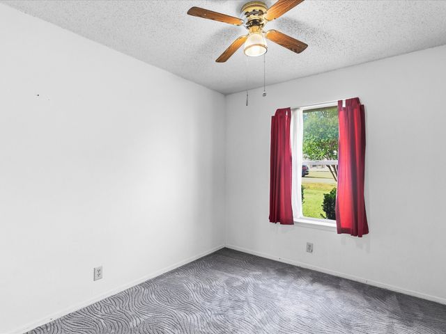 209 W Huffman Street, Krum, TX 76249