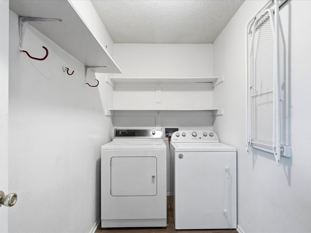 209 W Huffman Street, Krum, TX 76249
