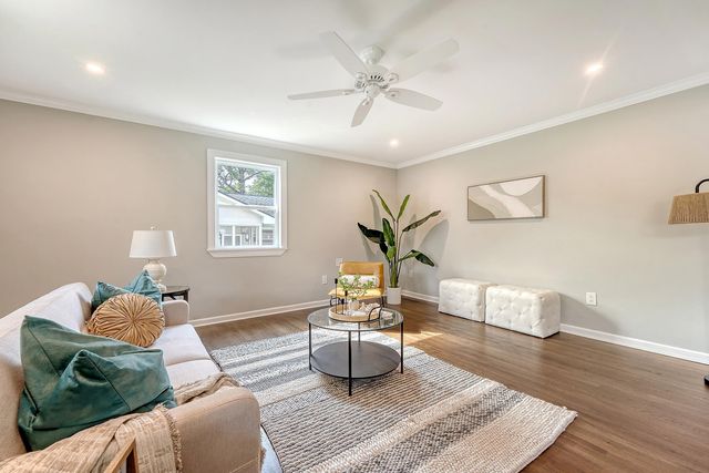 5909 Oak Street, Hanahan, SC 29410