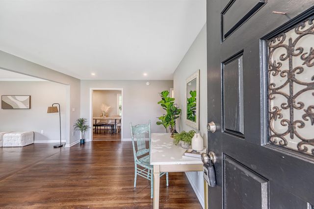 5909 Oak Street, Hanahan, SC 29410