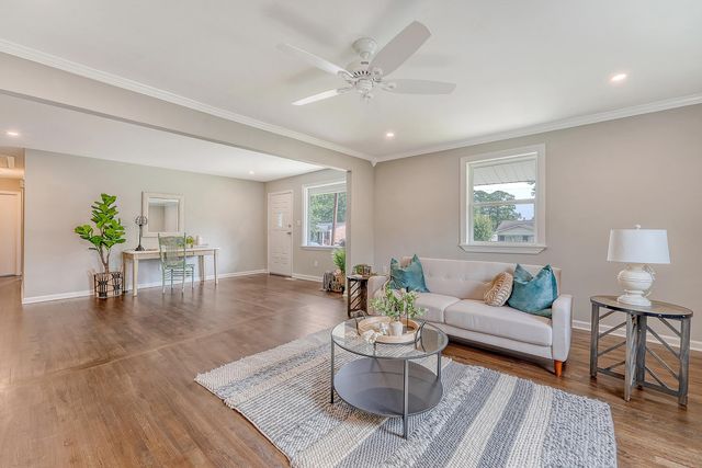 5909 Oak Street, Hanahan, SC 29410