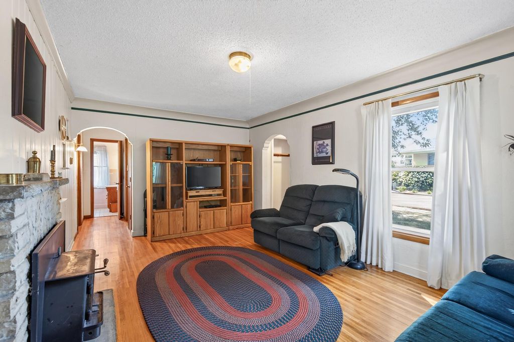 606 1st Avenue NE, Osseo, MN 55369 — photo 4